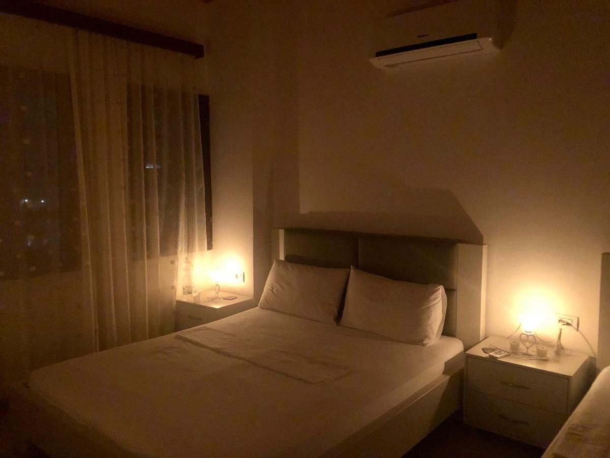 Dhimitri'S Guest House Berat Buitenkant foto